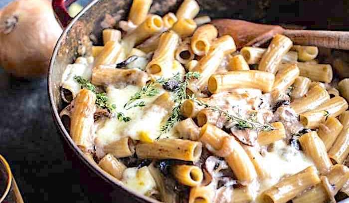 Tortiglioni al sugo di cipolla