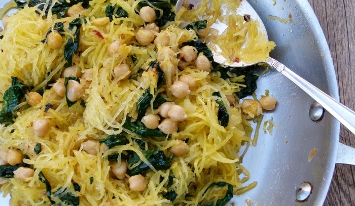 Zucca spaghetti con cavolfiore e ceci