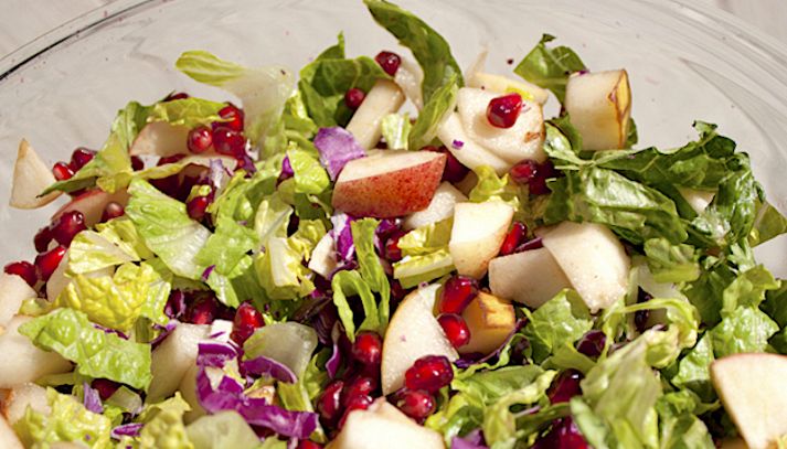 Insalata noci e melagrana