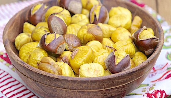 Raccolta delle castagne