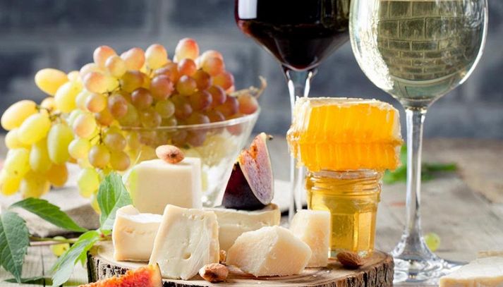 Abbinamento vino e formaggio