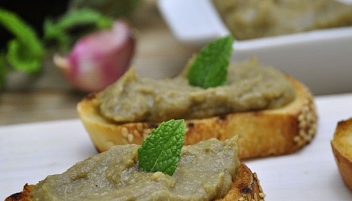 Bruschette alla crema di melanzane