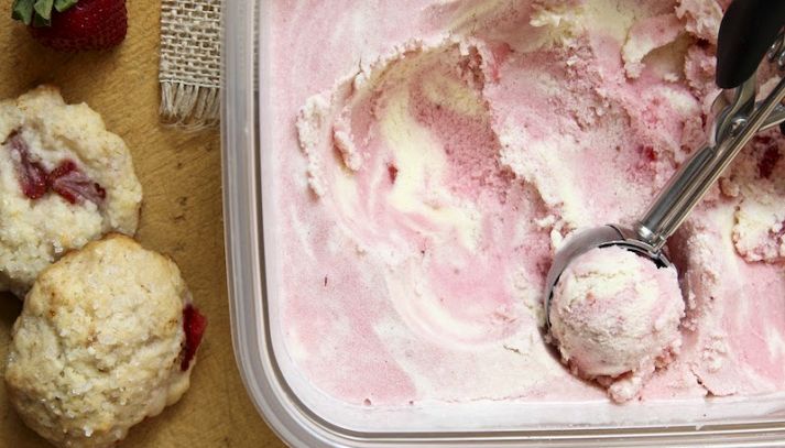 Come fare il gelato in casa senza gelatiera