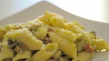 Penne olive ed asparagi, da preparare in 3 semplici passaggi