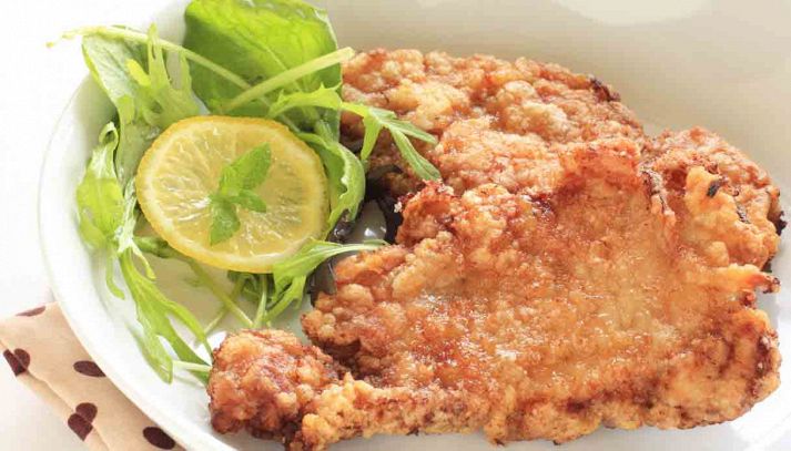 La cotoletta alla milanese, il must lombardo