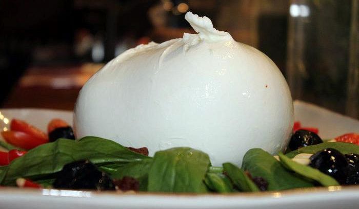 Mozzarella bufala dop, nasce l'alleanza del gusto con le eccellenze toscane