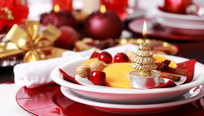 Tavola di Natale, come apparecchiare e decorare