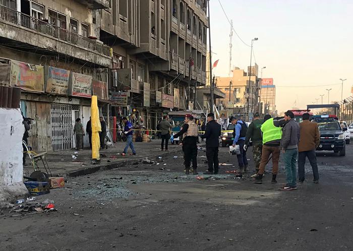 Baghdad, 38 morti e oltre 100 feriti in un duplice attacco