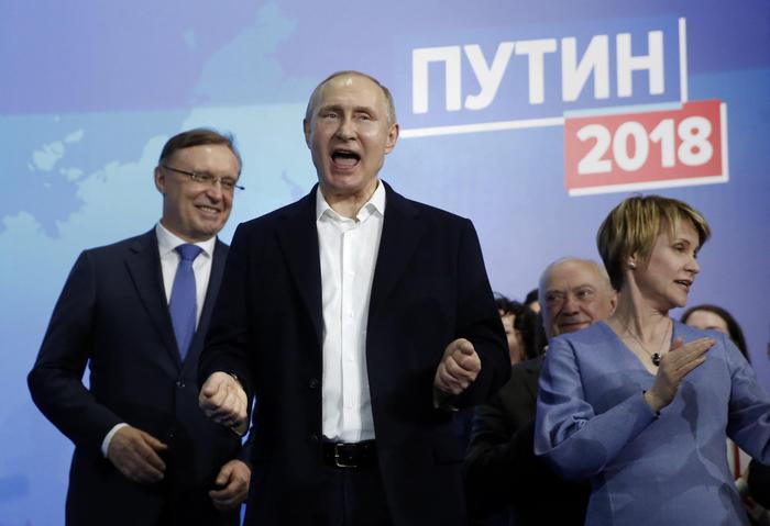 Trionfo di Putin, arriva al 76%. E' presidente per la quarta volta
