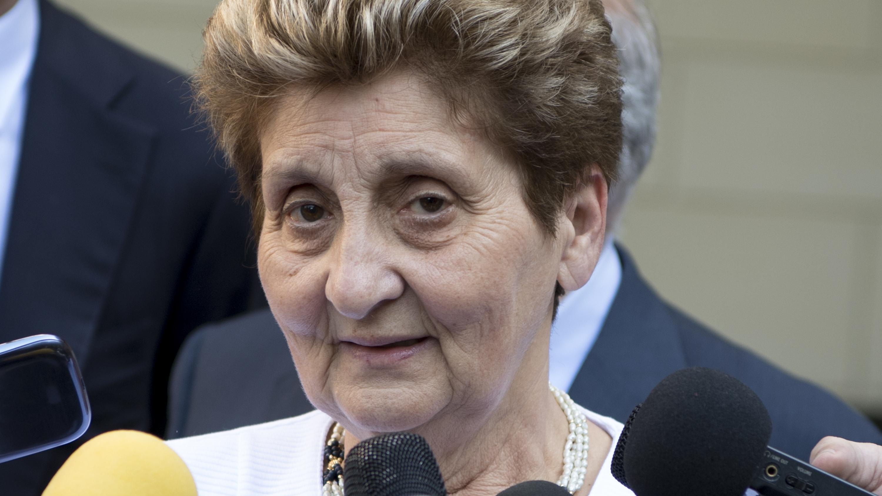 Alfie: Enoc, aereo con medici pronto