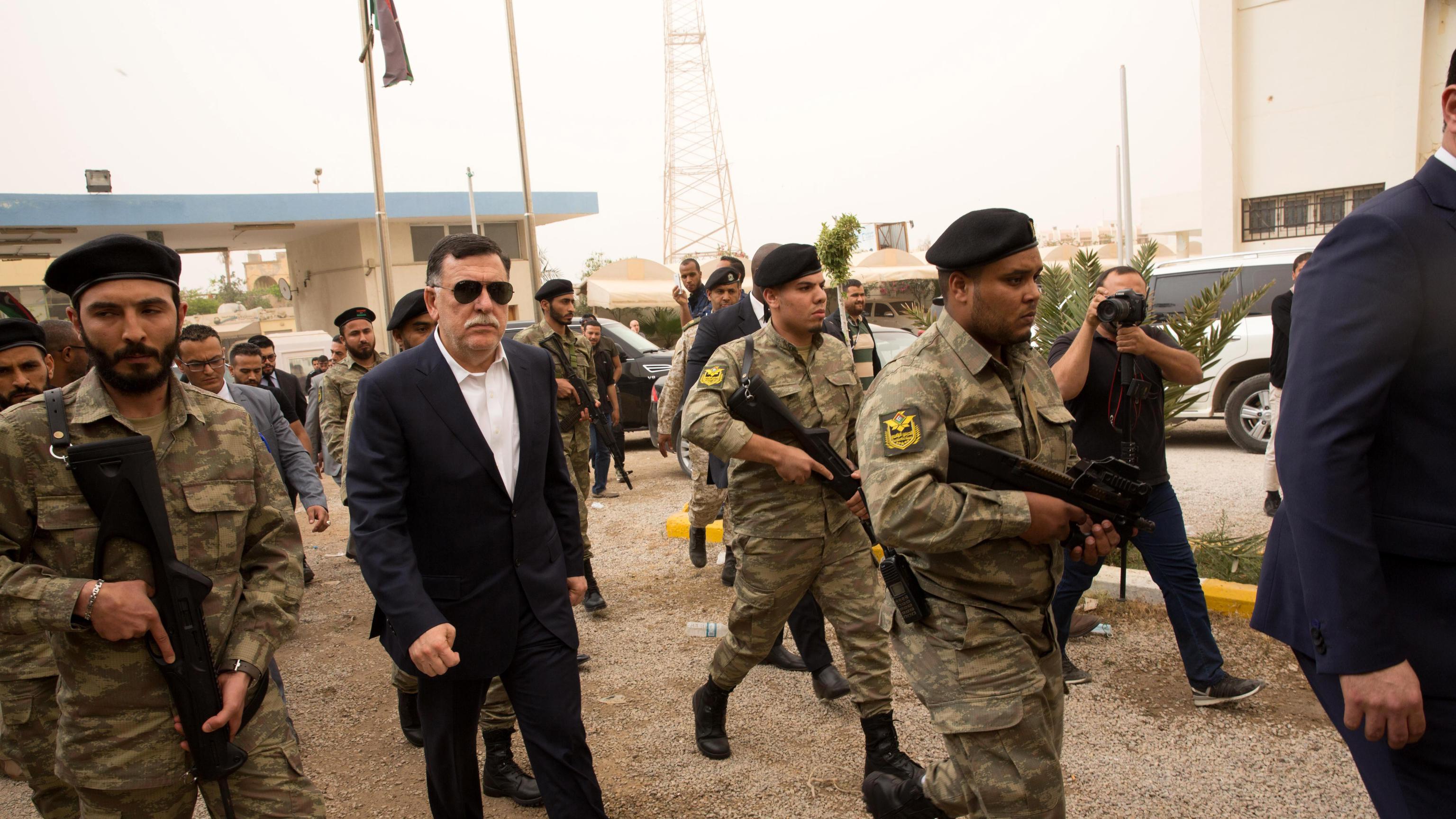 Libia: attaccata casa vice di Sarraj