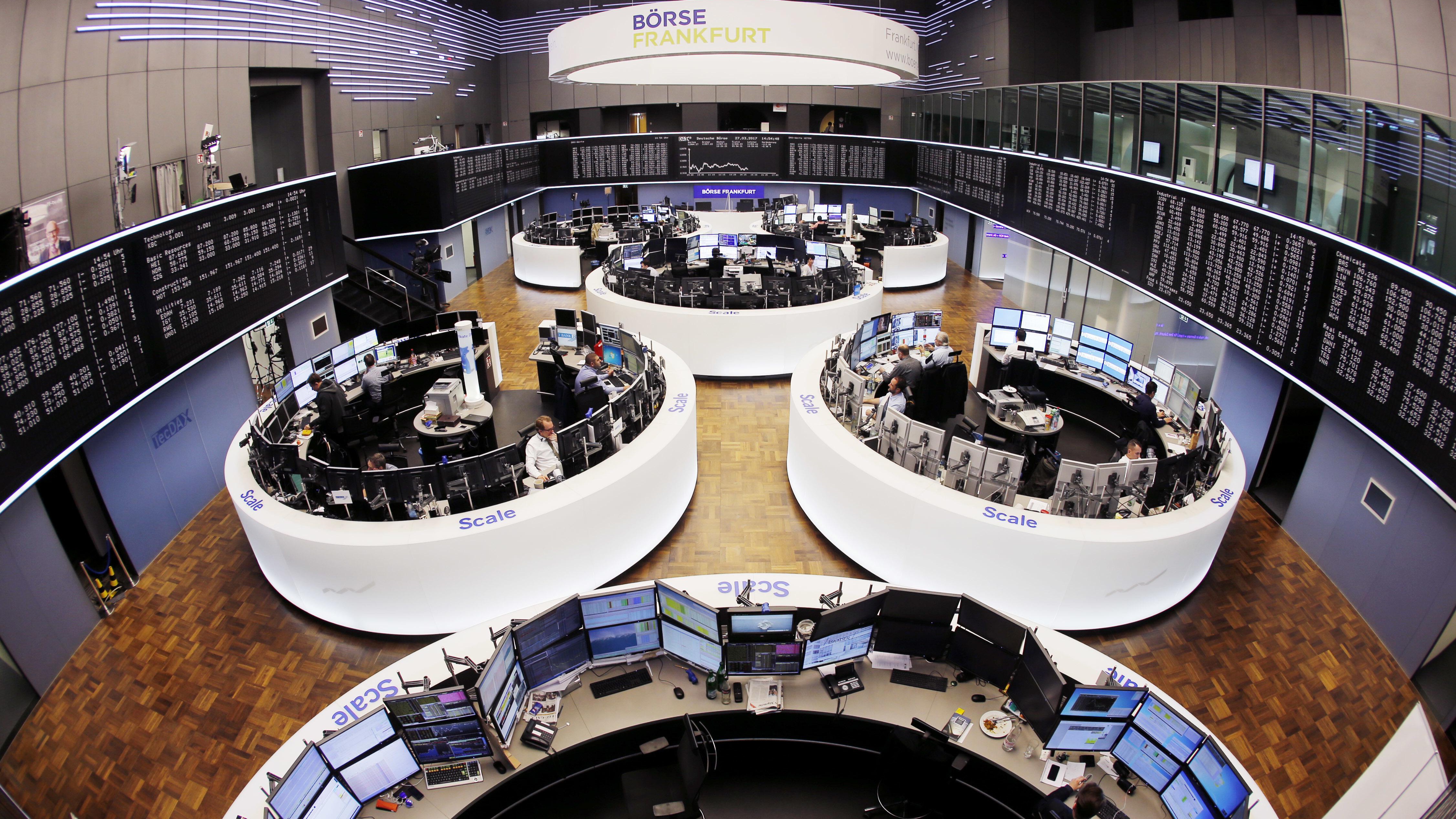 Borsa, Europa gira al rialzo con Draghi