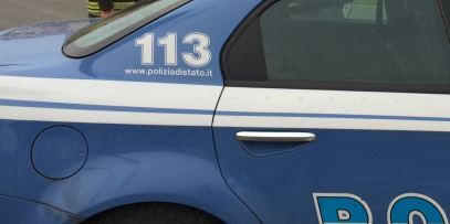 Punta pistola durante lite, arrestato