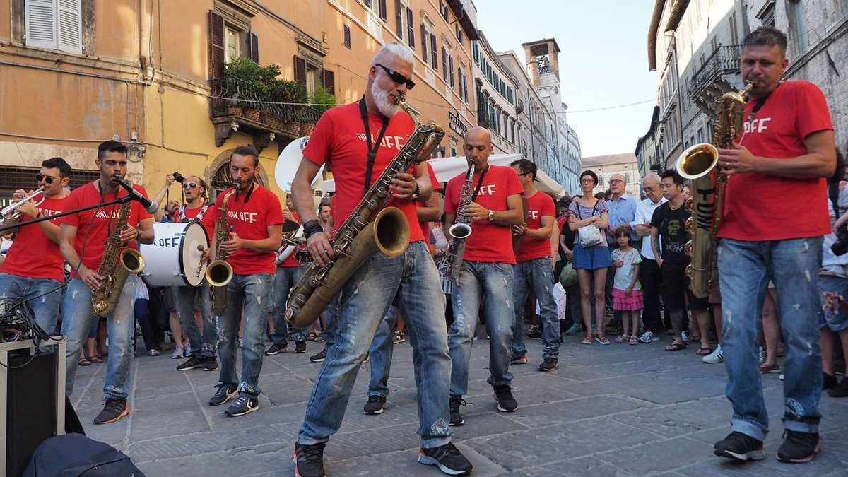 Nuovi itinerari per Funk off a Uj