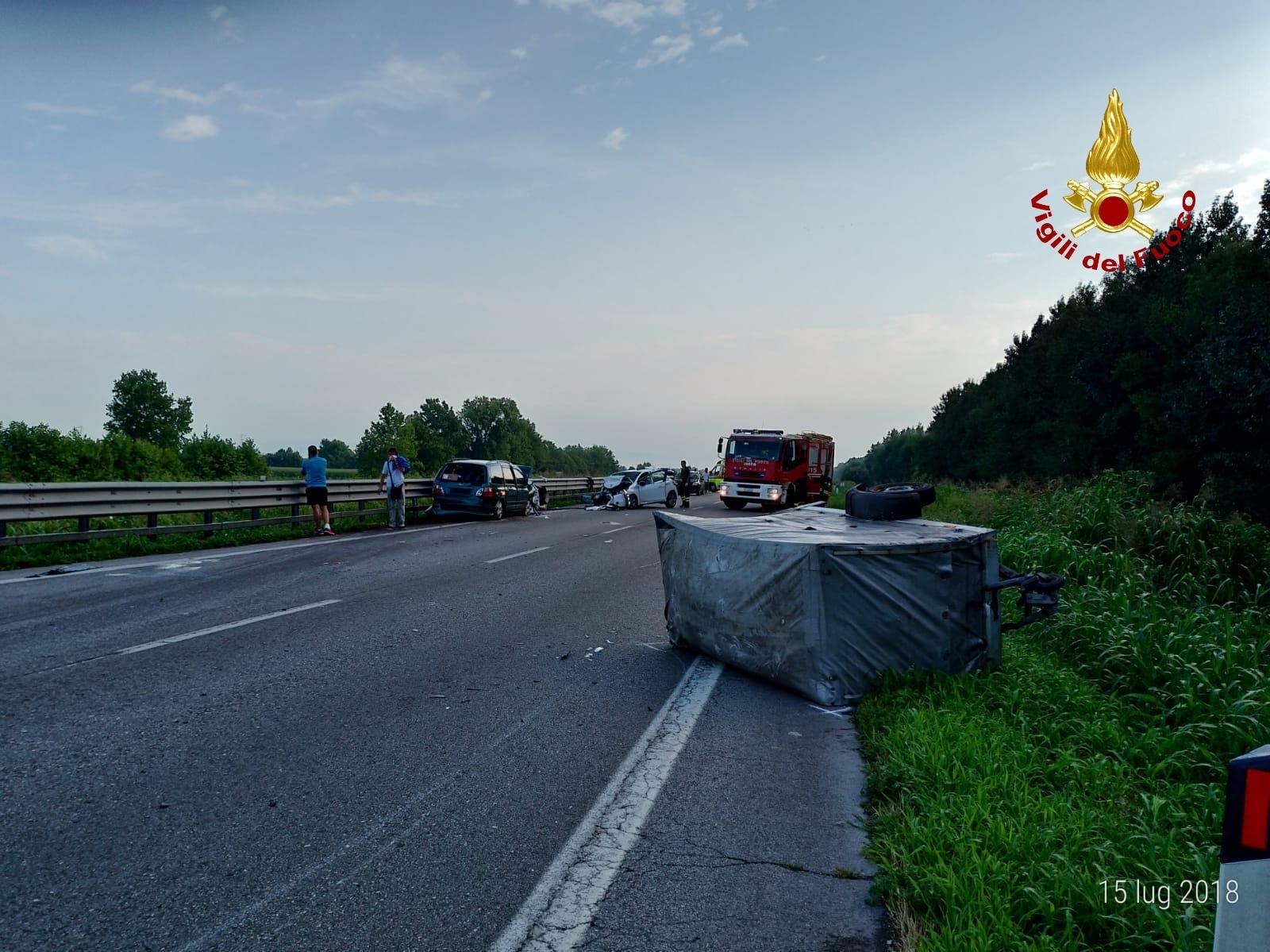 Scontro in A1:famiglia distrutta,3 morti