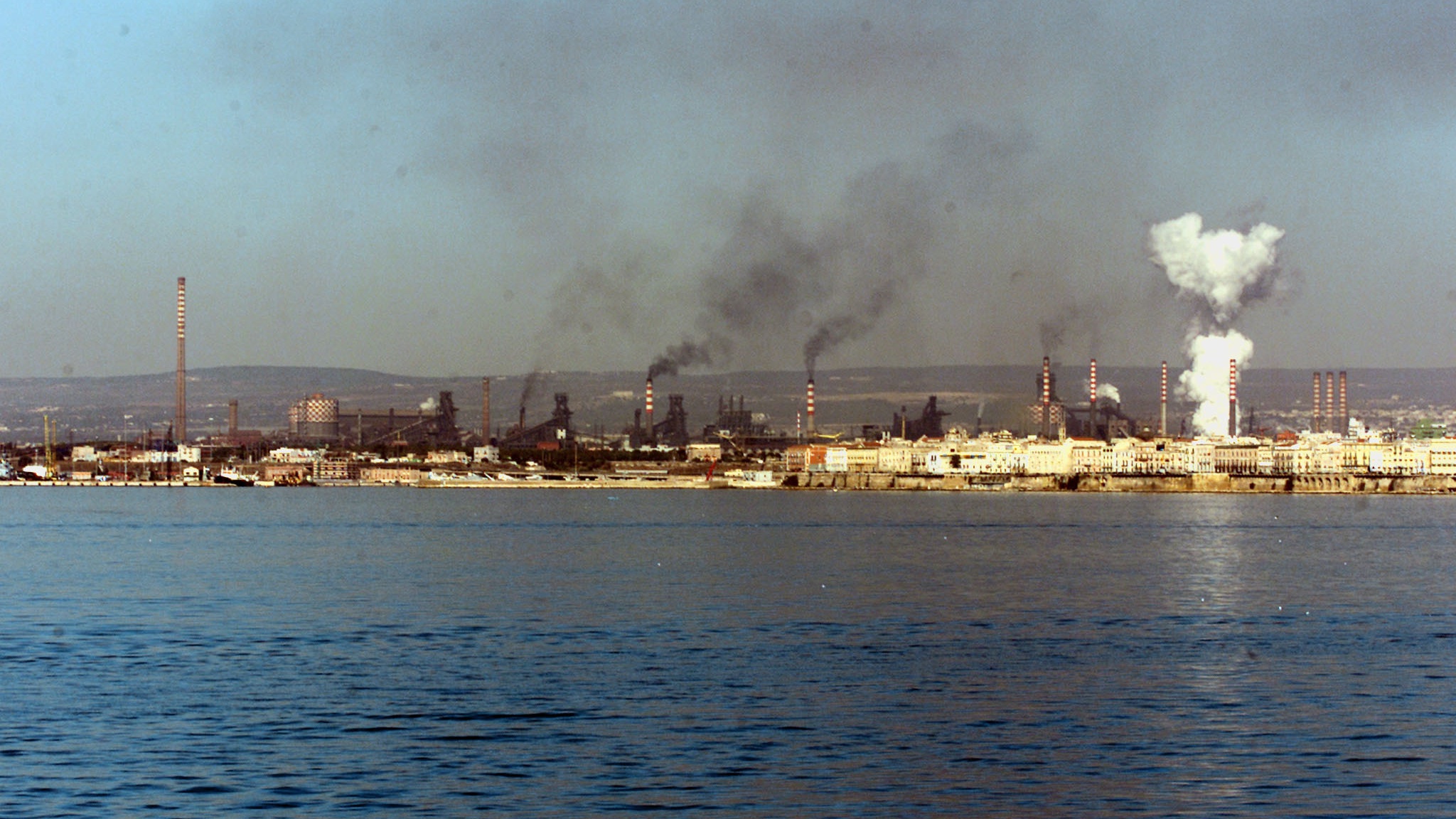 Ilva: lunedì incontro parti al ministero