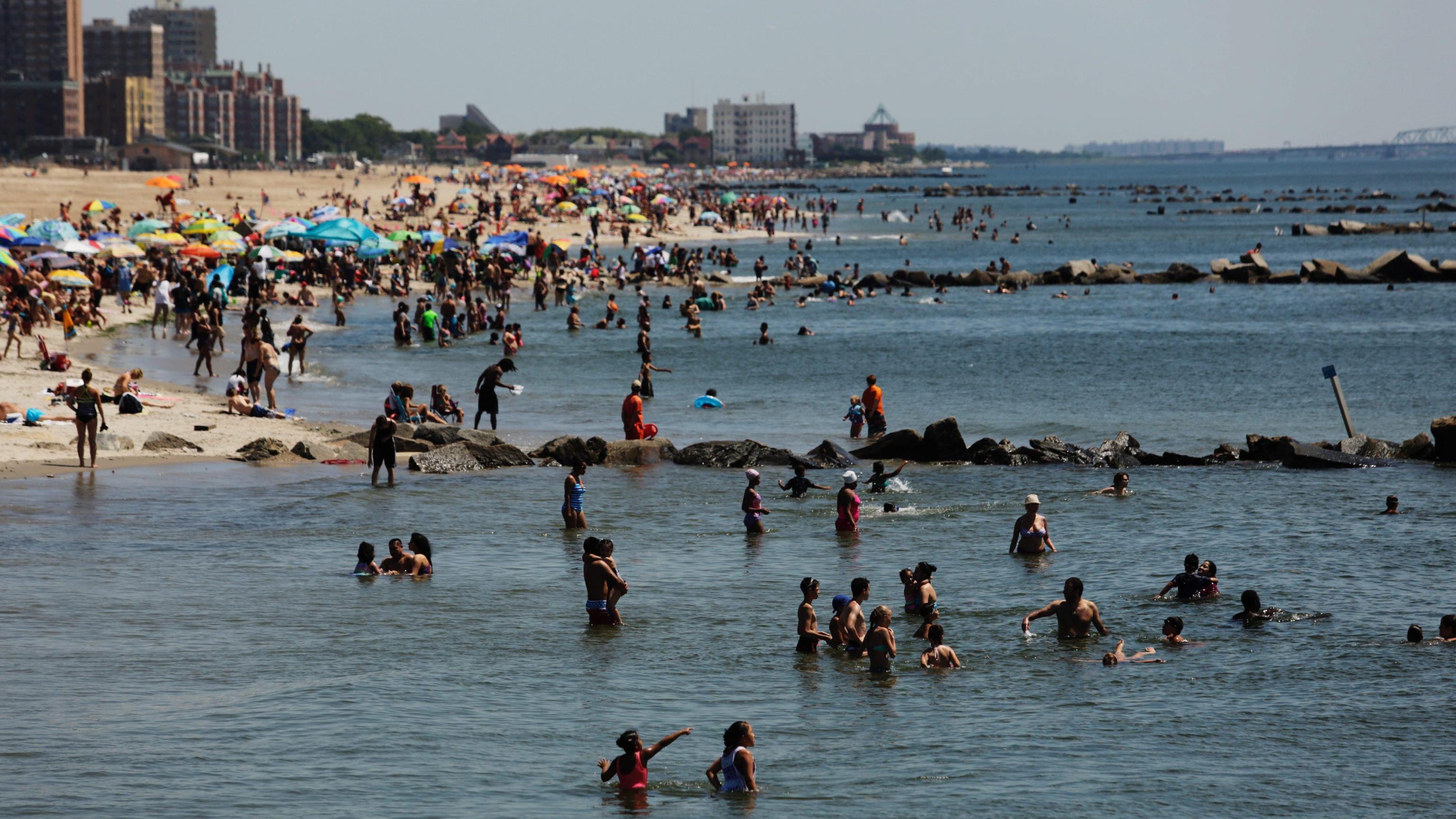 Spiaggia a Manhattan, de Blasio ci pensa