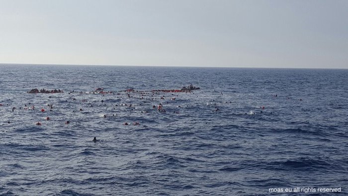 Migranti: affonda un gommone in Turchia, morti 7 bambini
