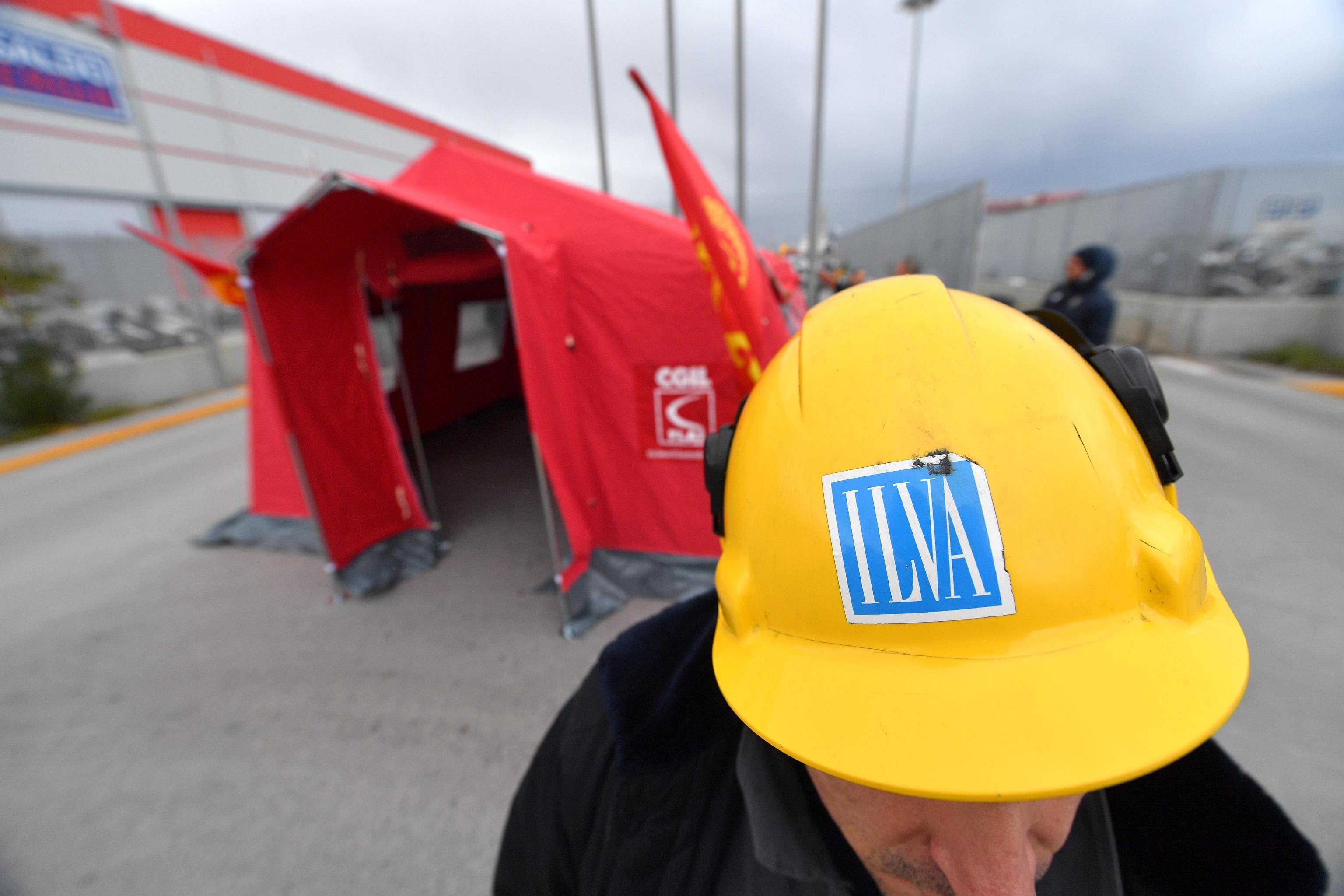 Ilva: Di Maio chiede parere Avvocatura