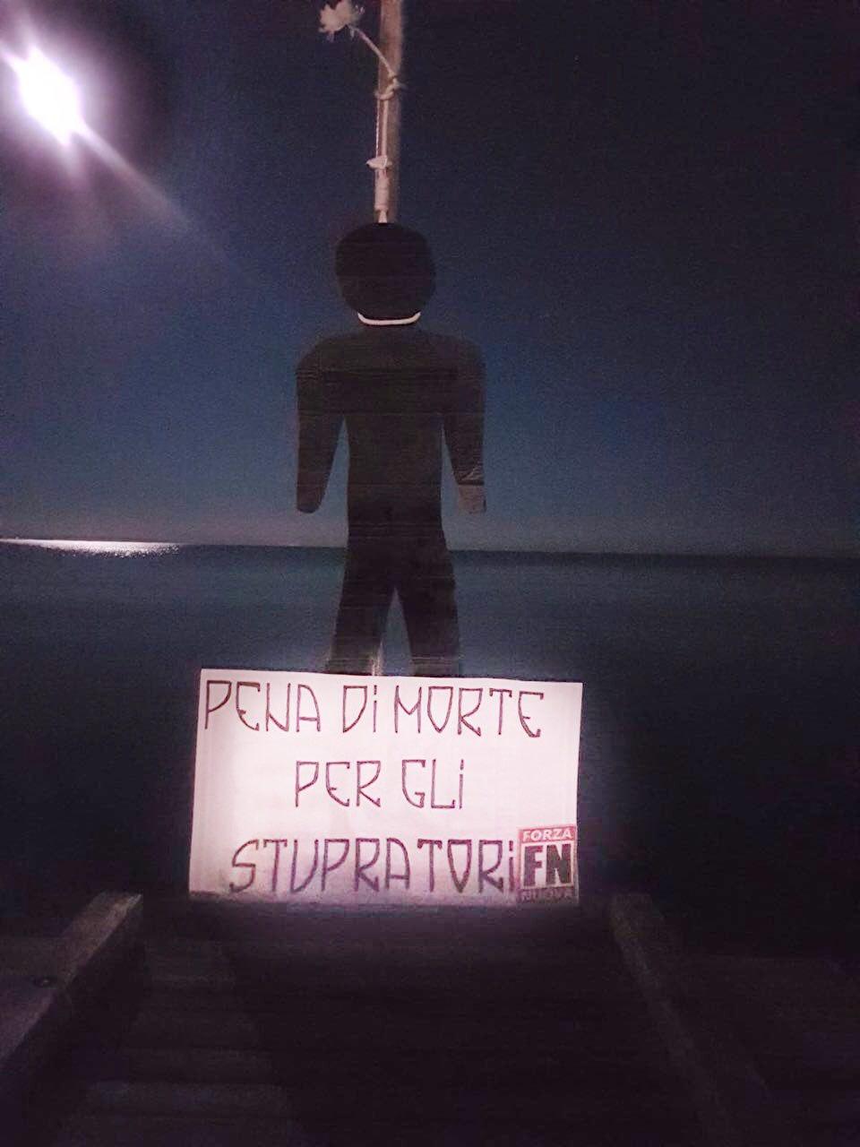 Jesolo: Forza Nuova impicca manichino