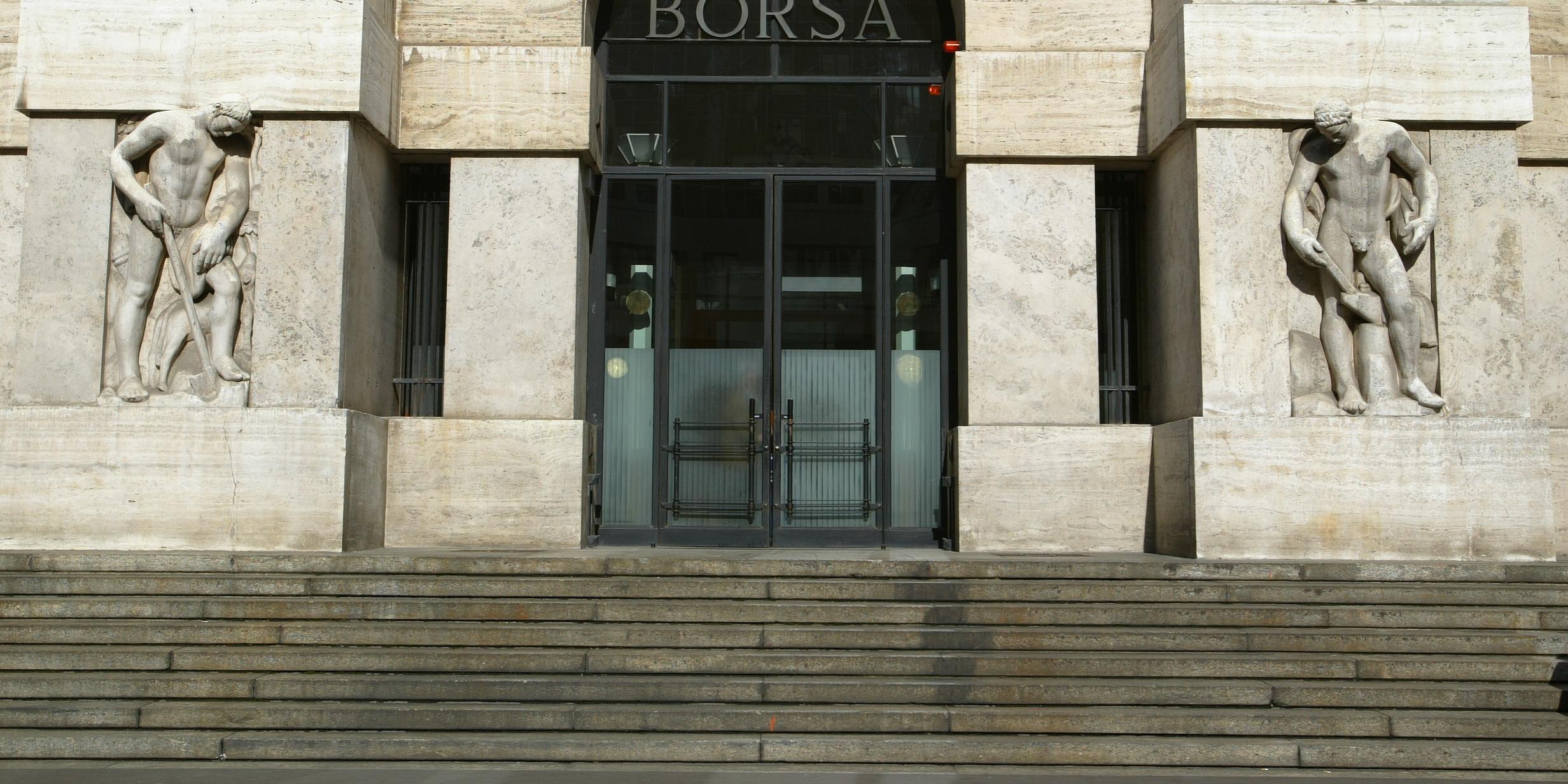 Borsa: Milano sale con Europa e banche