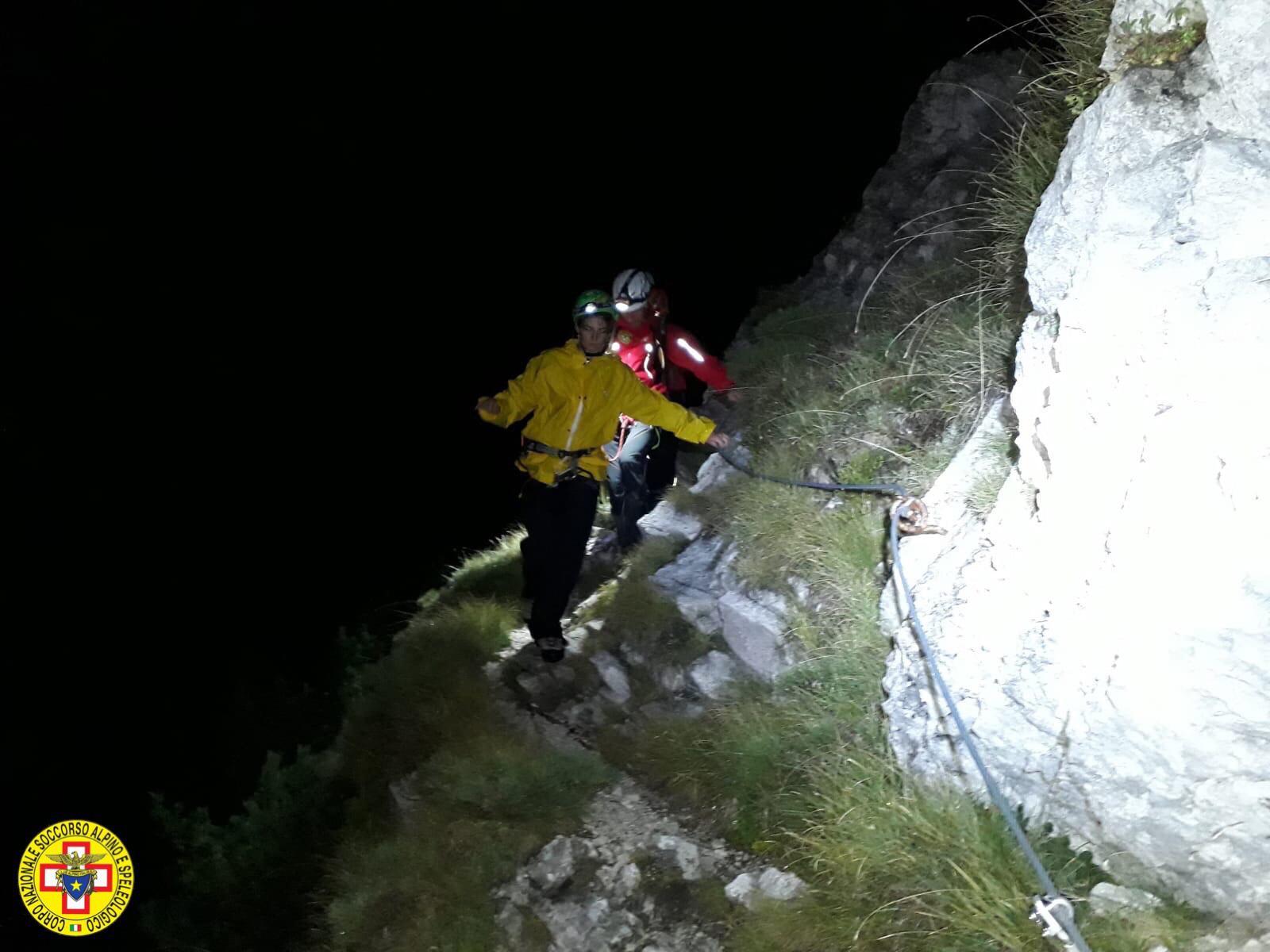 Montagna: trovata ragazza in difficoltà