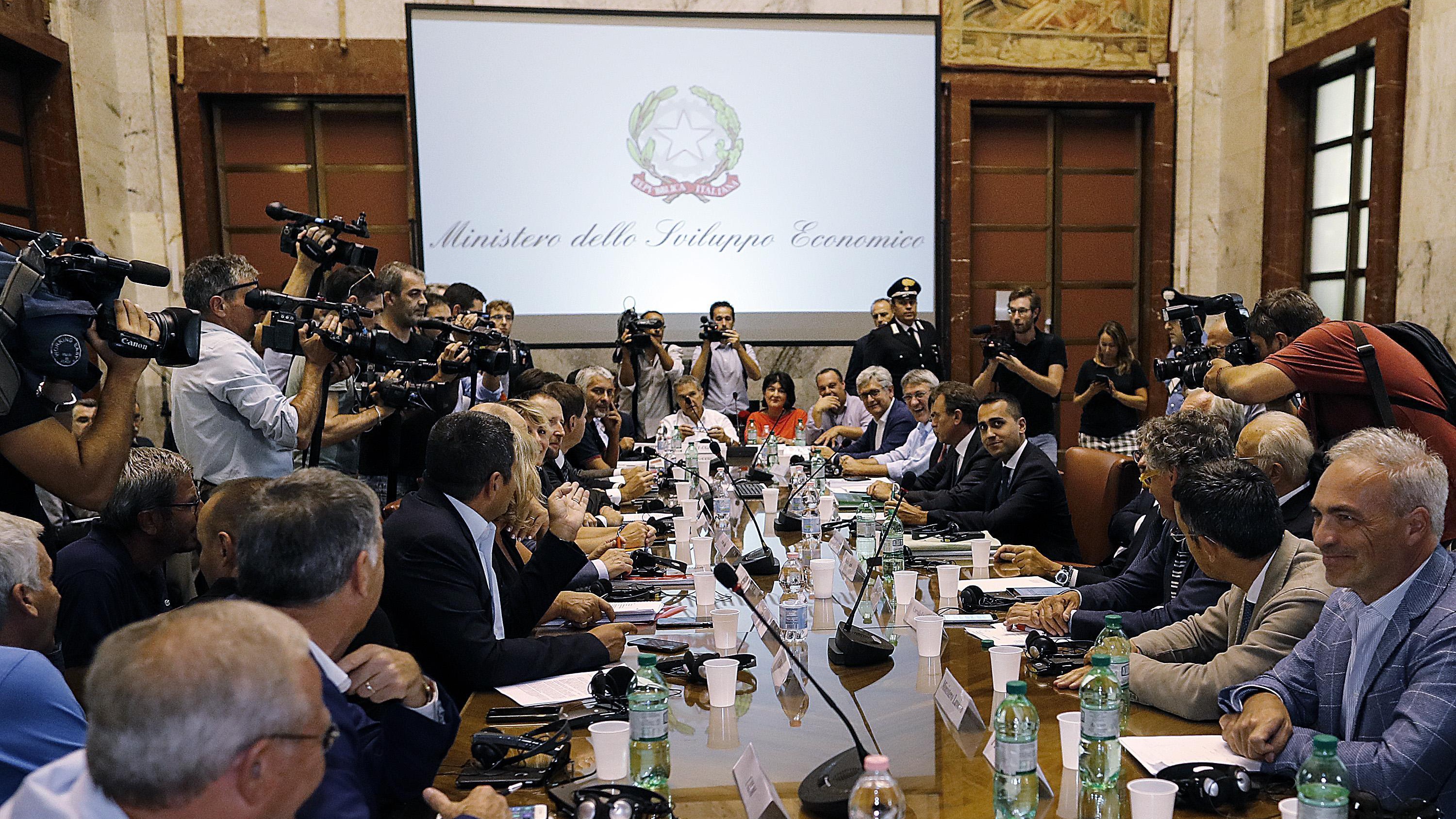 Ilva: Fiom, accordo fatto ora referendum