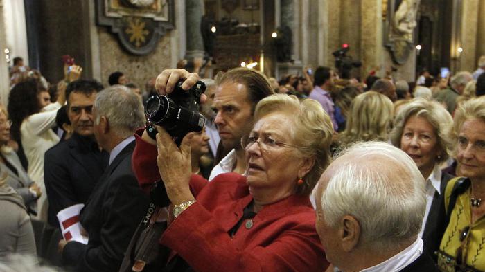 Regina Paola del Belgio colpita da ictus a Venezia
