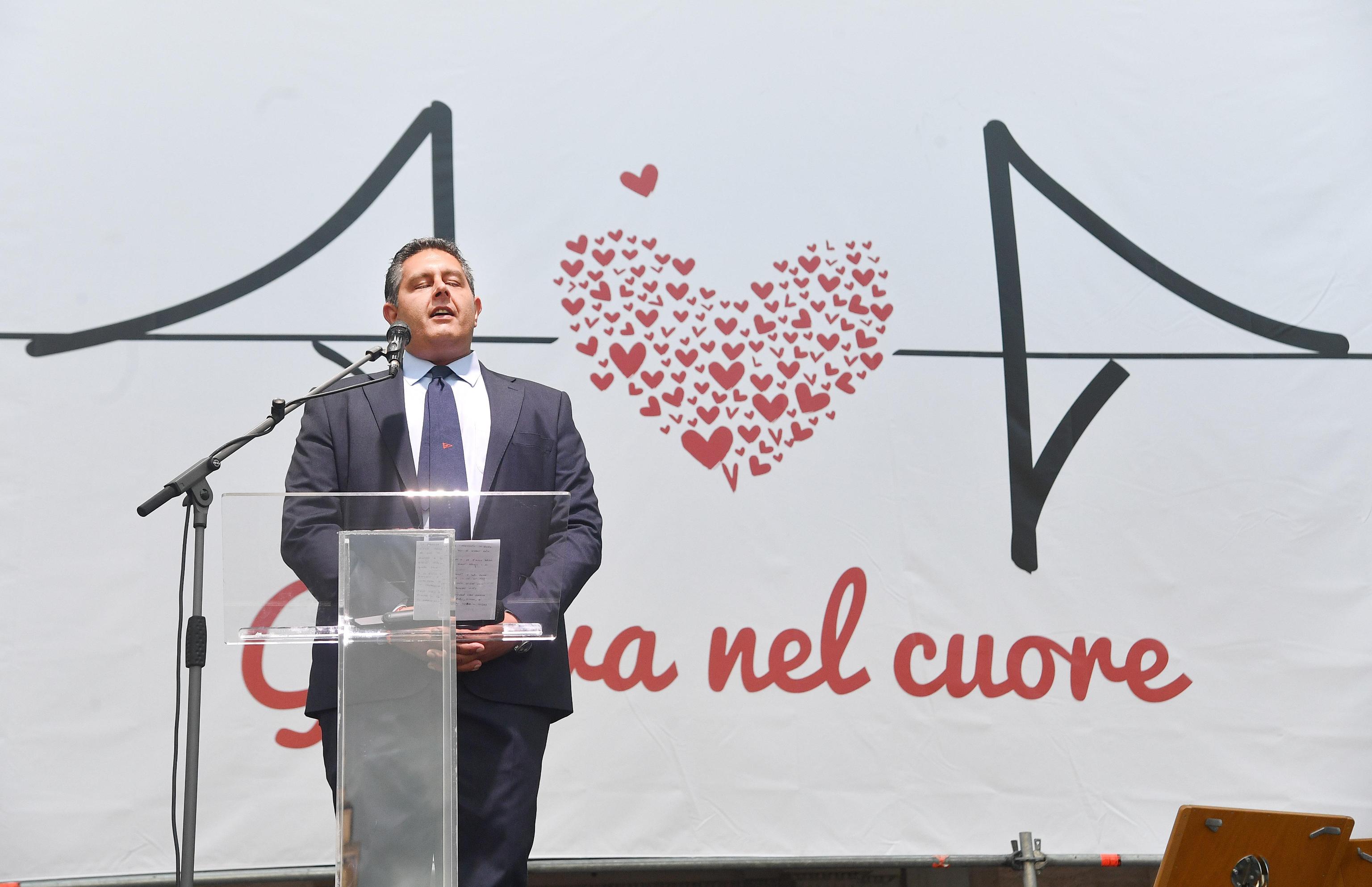 Toti, ritirare Dl Genova e ricominciare