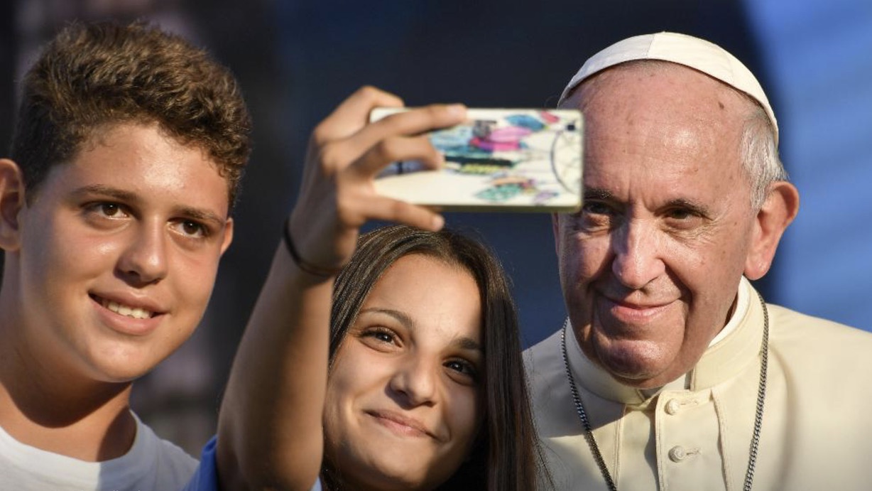 Papa: selfie con Alessia e Gabriele
