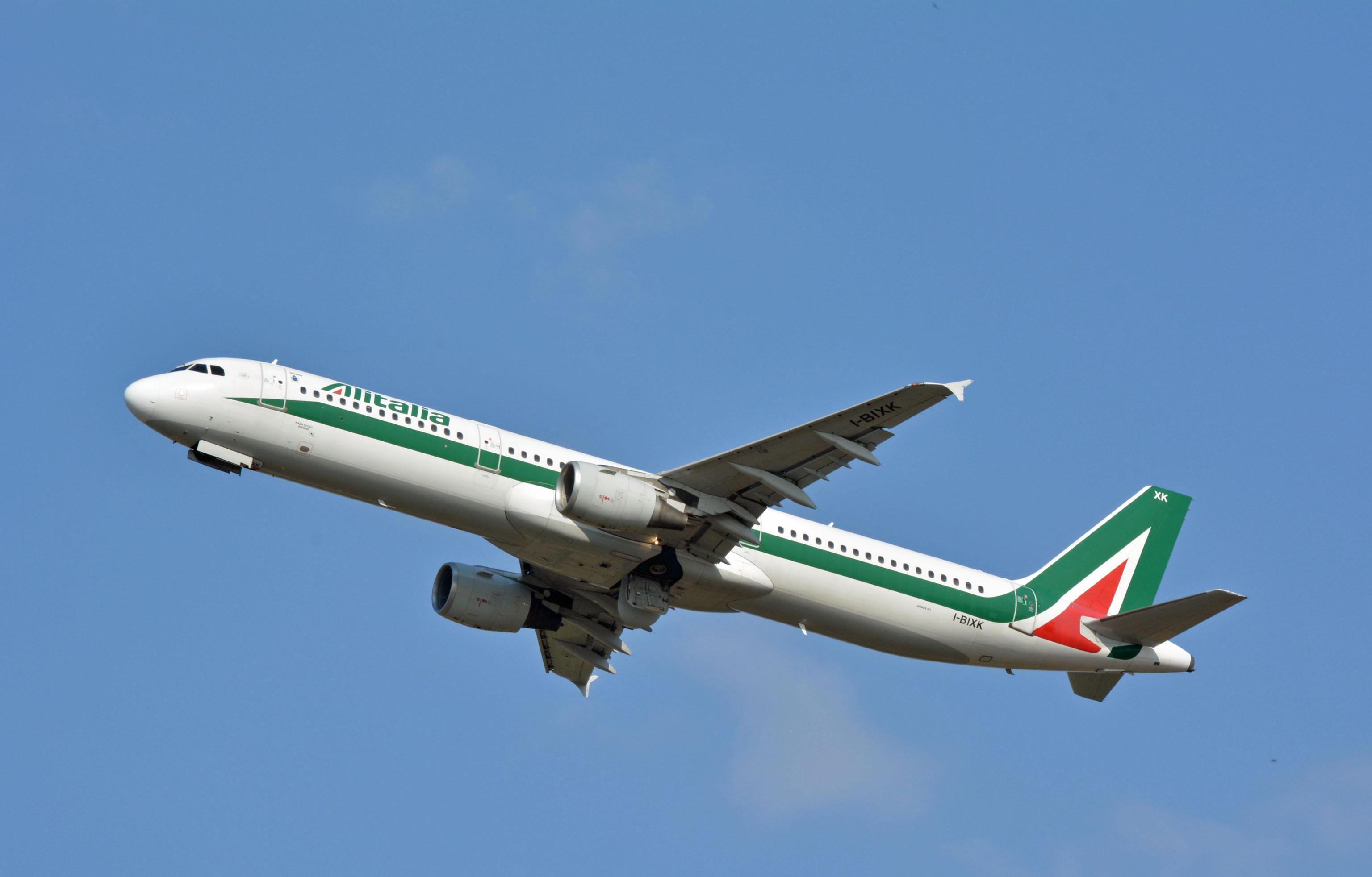 Alitalia: offerte da Fs e EasyJet