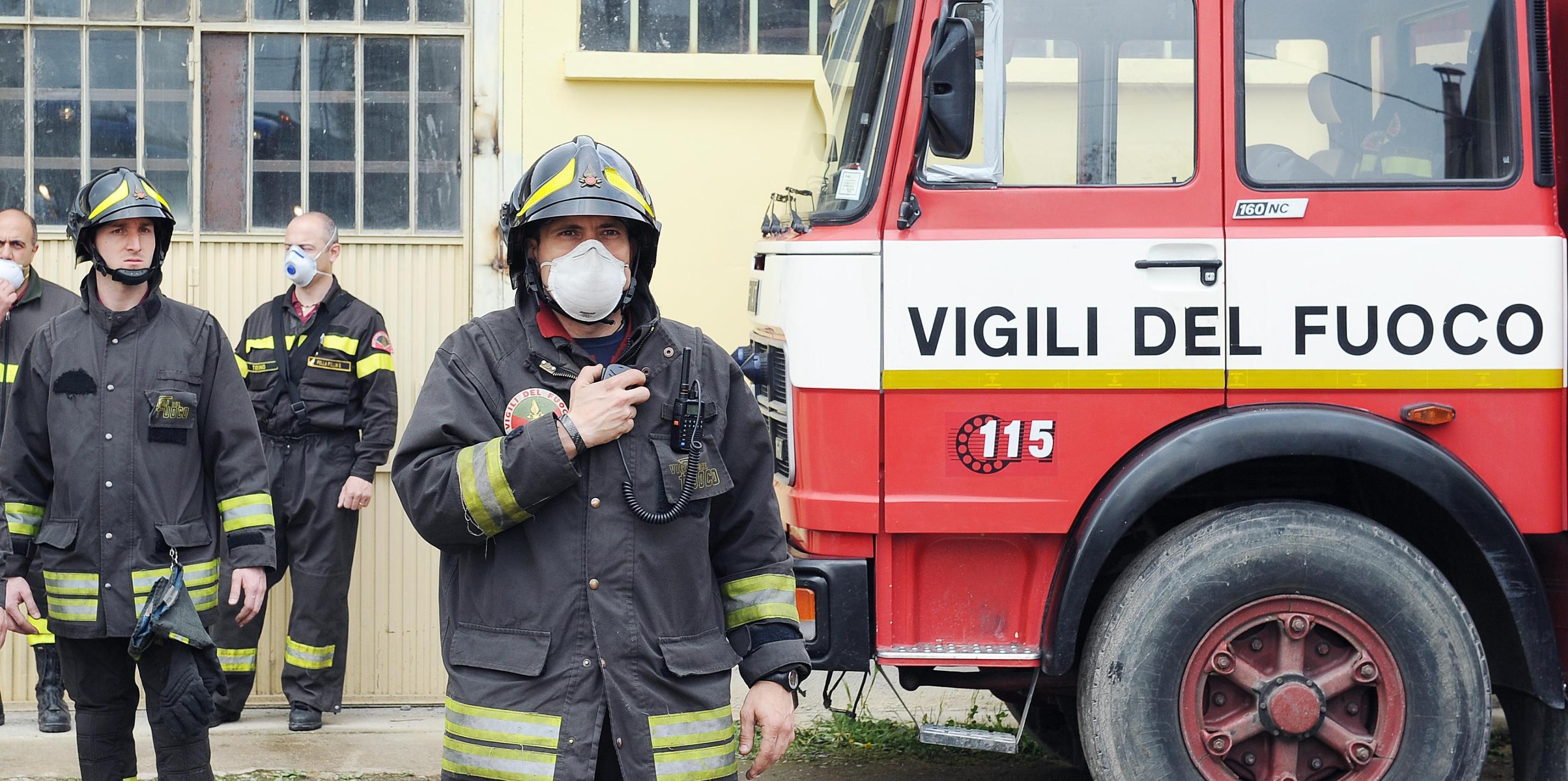 Spray urticante a scuola, 1500 evacuati