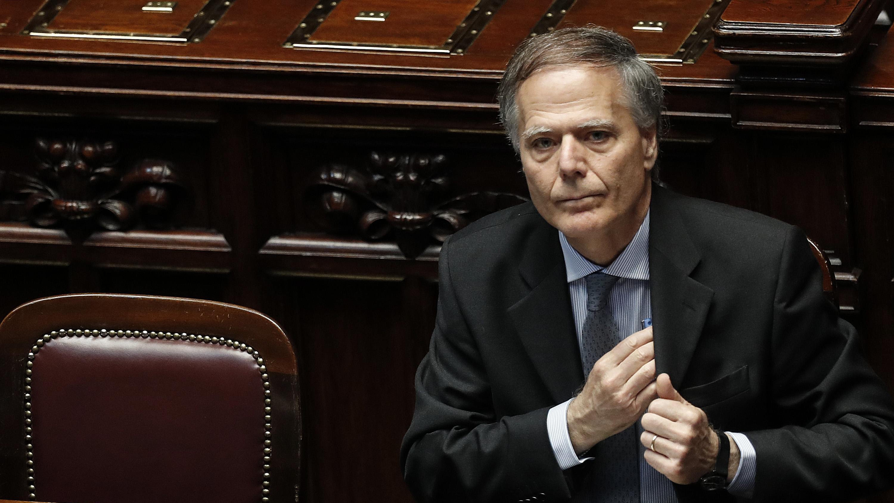 Moavero, serve crescita per calo debito
