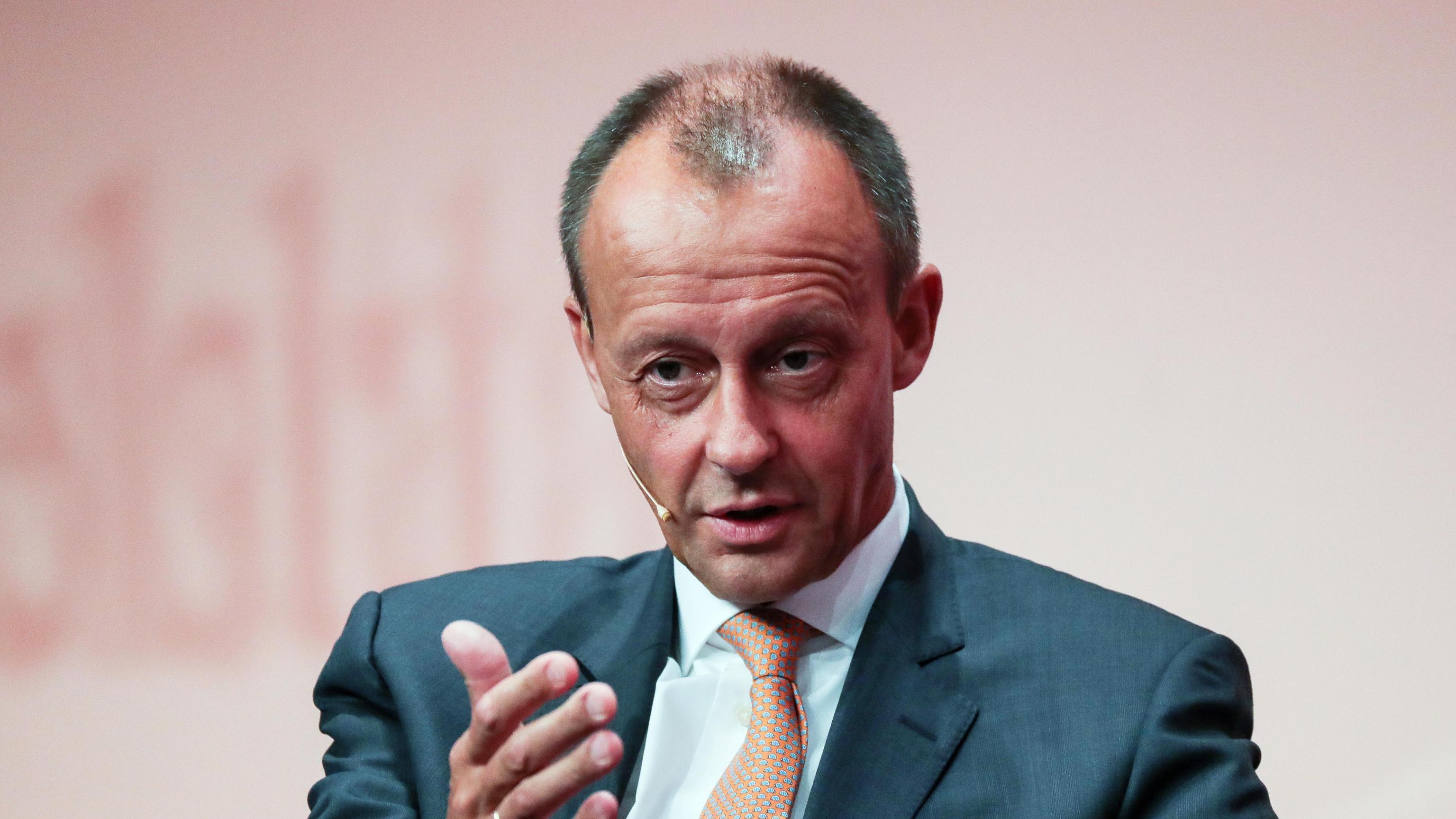 Merz vuole candidarsi a presidenza Cdu