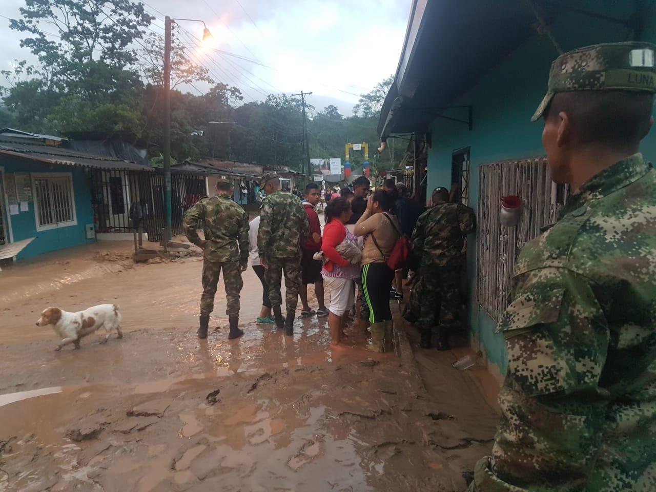 Colombia: frana per piogge, 12 morti