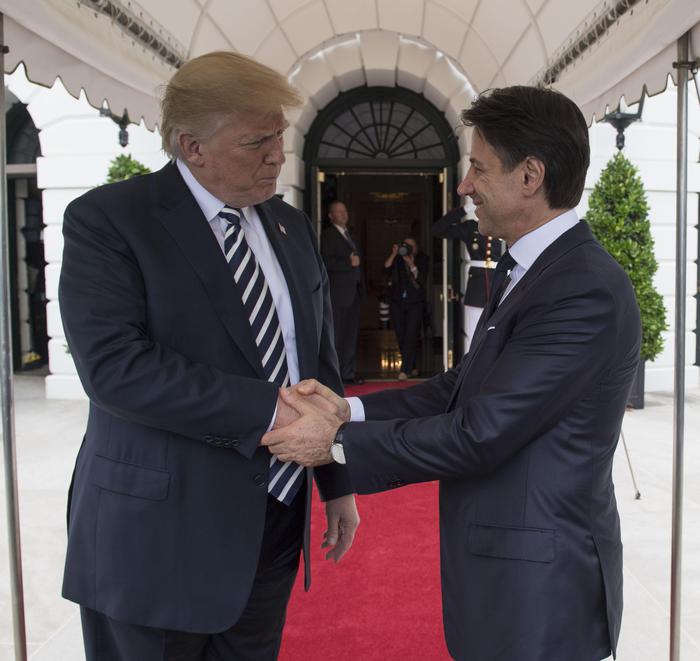 Trump a Conte: 'Al 100% d'accordo sugli immigrati'