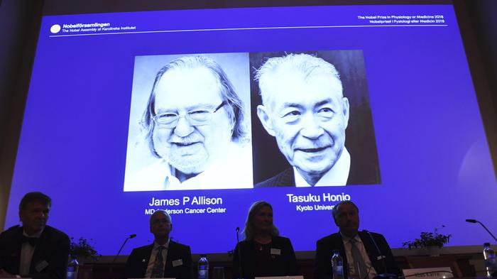I premi Nobel per la Medicina a James Allison e Tasuku Honjo