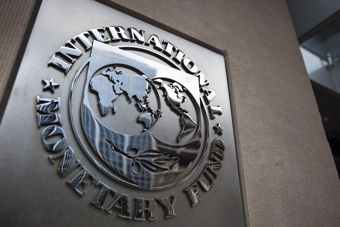 Fmi: 'Rischio si riaccenda in Italia legame banche-debito'