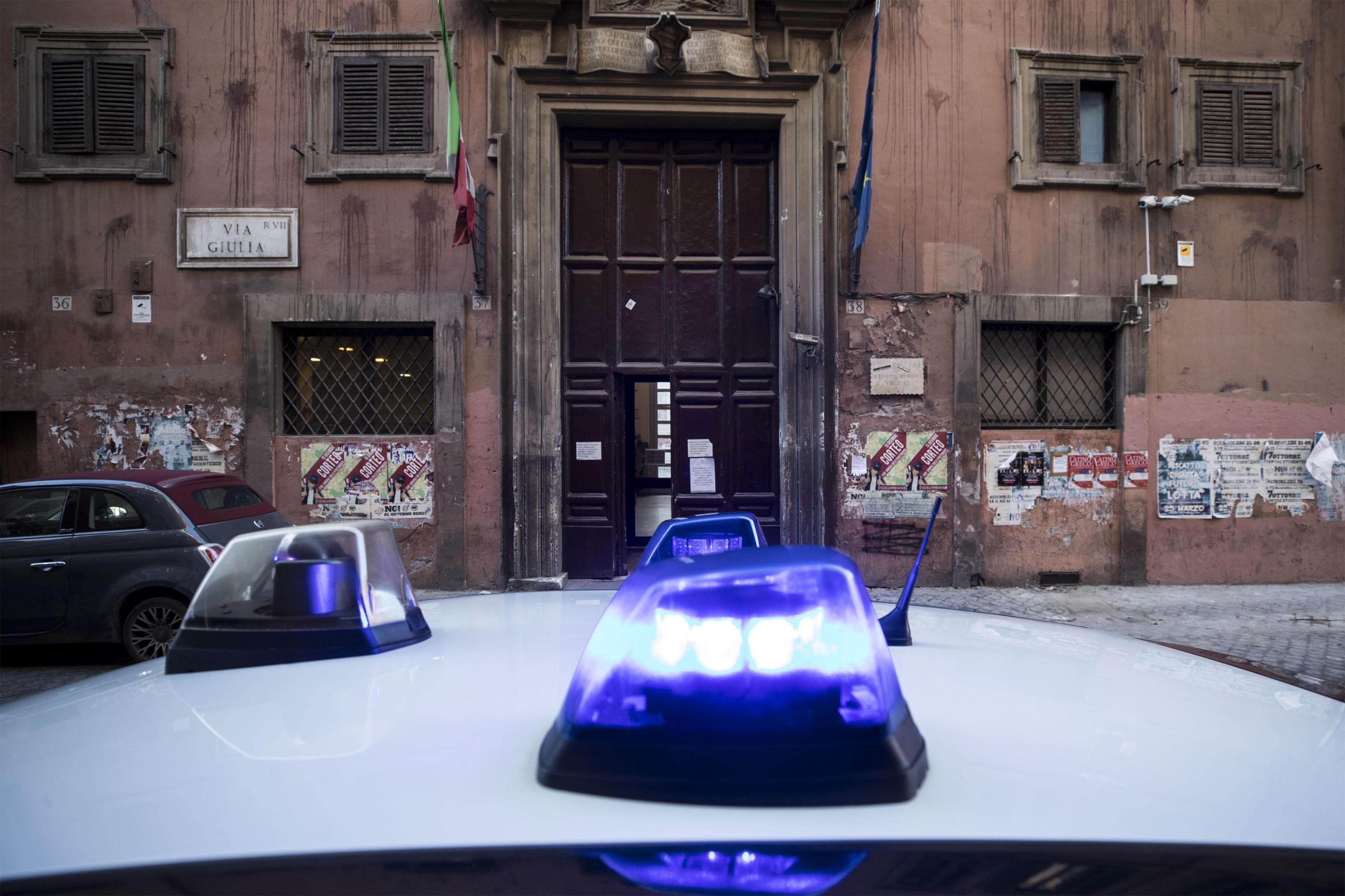 Sgomberato il liceo Virgilio a Roma