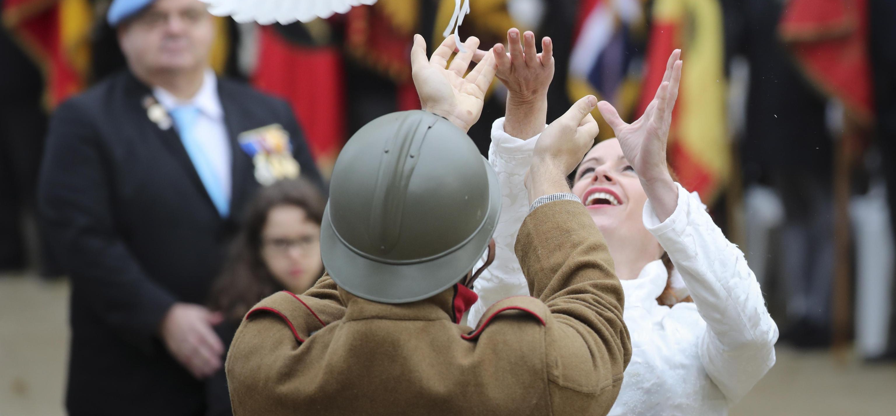 Papa: guerre ancora oggi, non impariamo