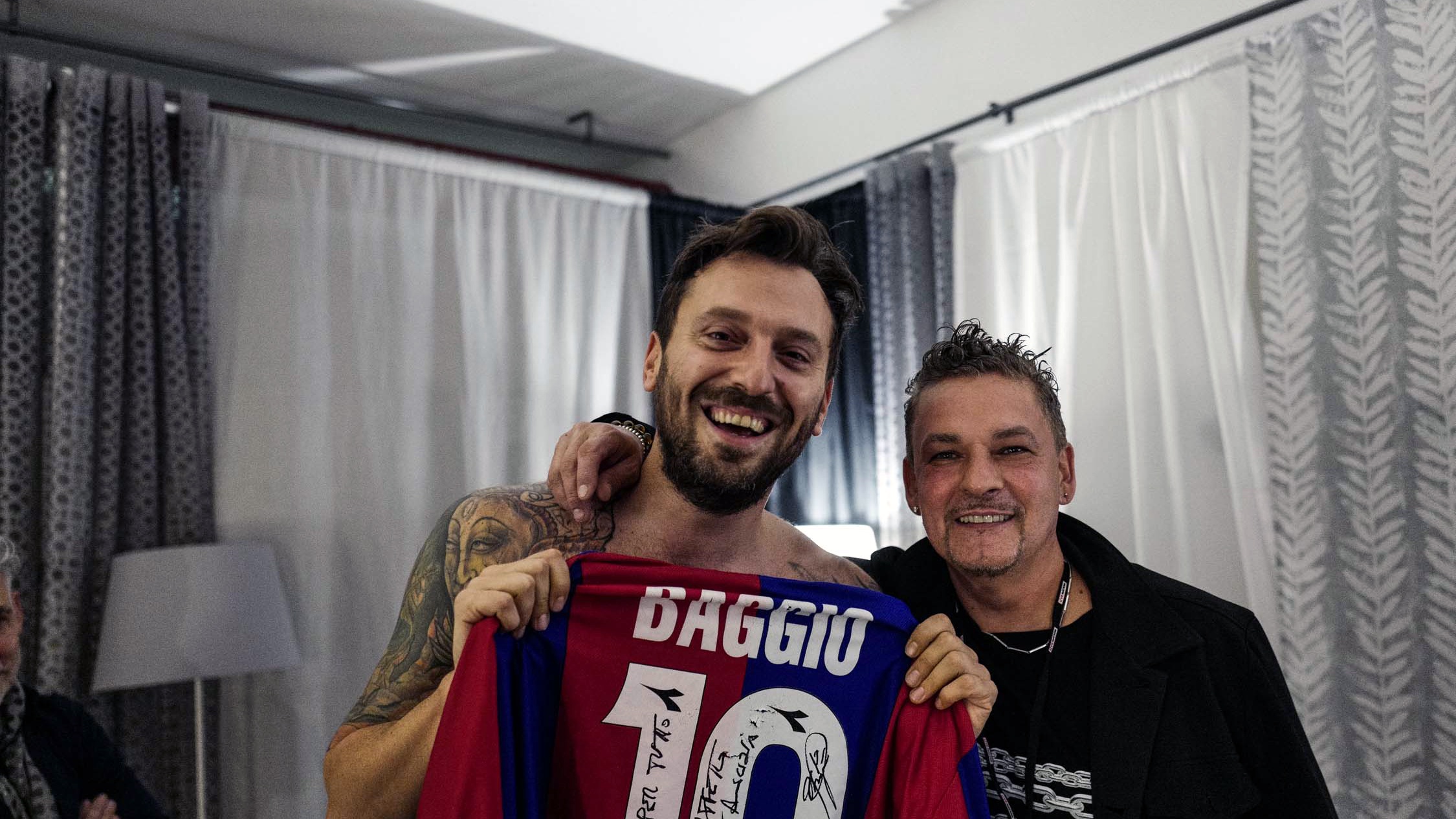 Concerto Cremonini,omaggio a Roby Baggio