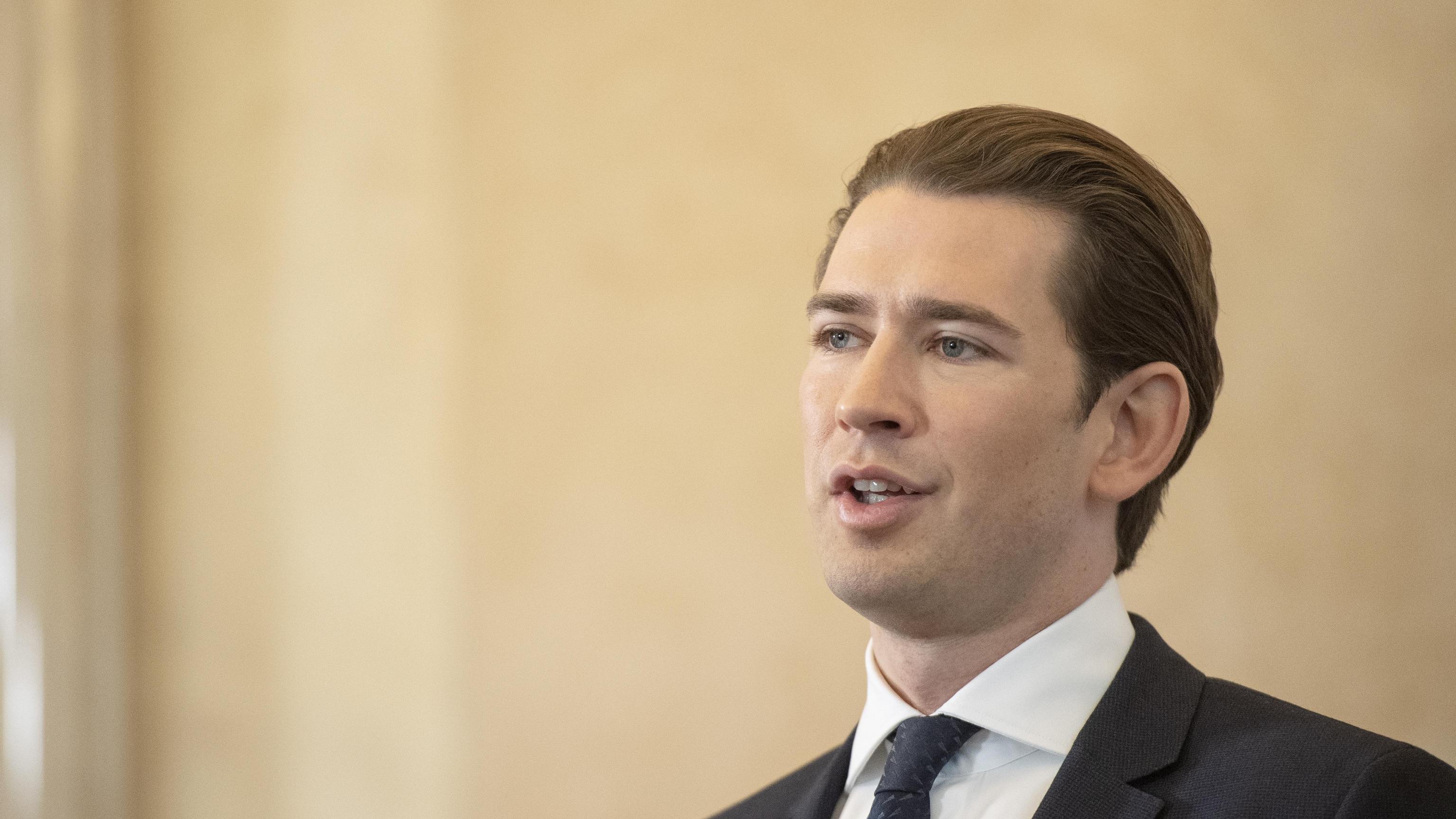 Ucraina: Kurz, Mosca liberi soldati