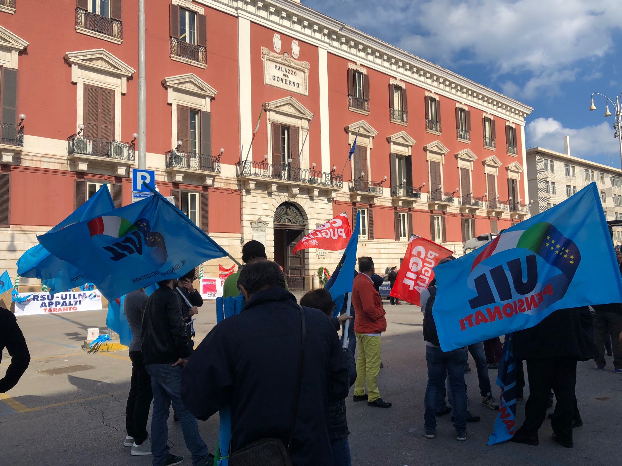 Amianto: sit-in sindacati in Puglia