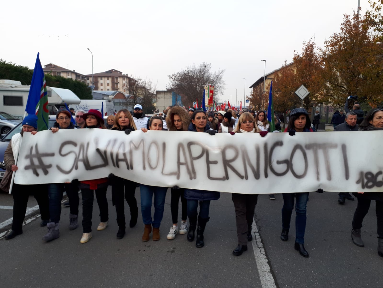 Salviamolapernigotti, marcia per azienda