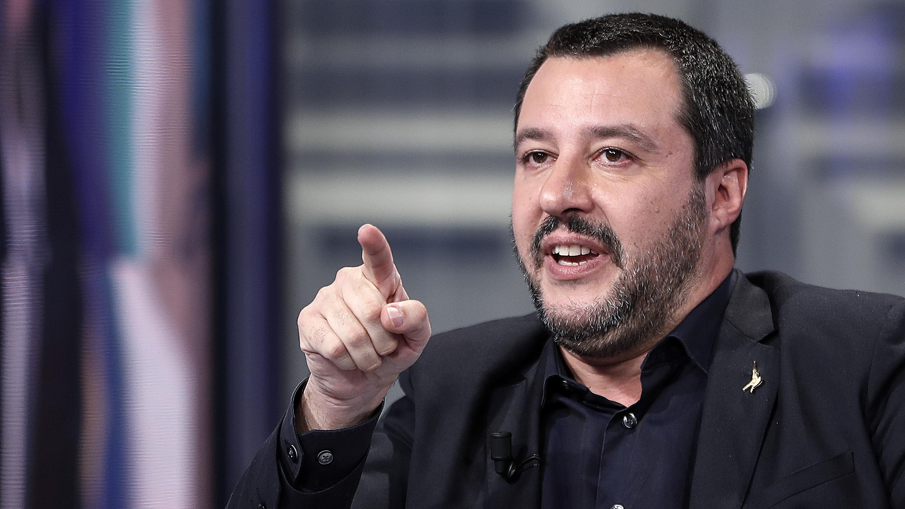 Salvini,pagheremo debiti P.a.con aziende
