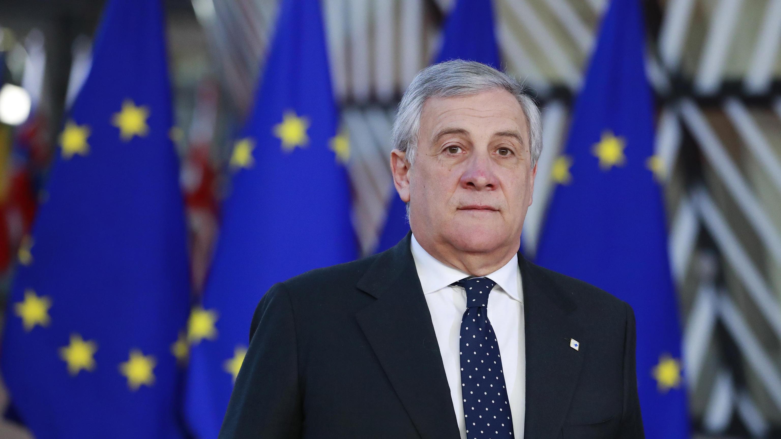 Governo: Tajani, Italia è allo sbando