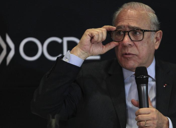 Davos, anche l'Ocse potrebbe tagliare il Pil dell'Italia a marzo