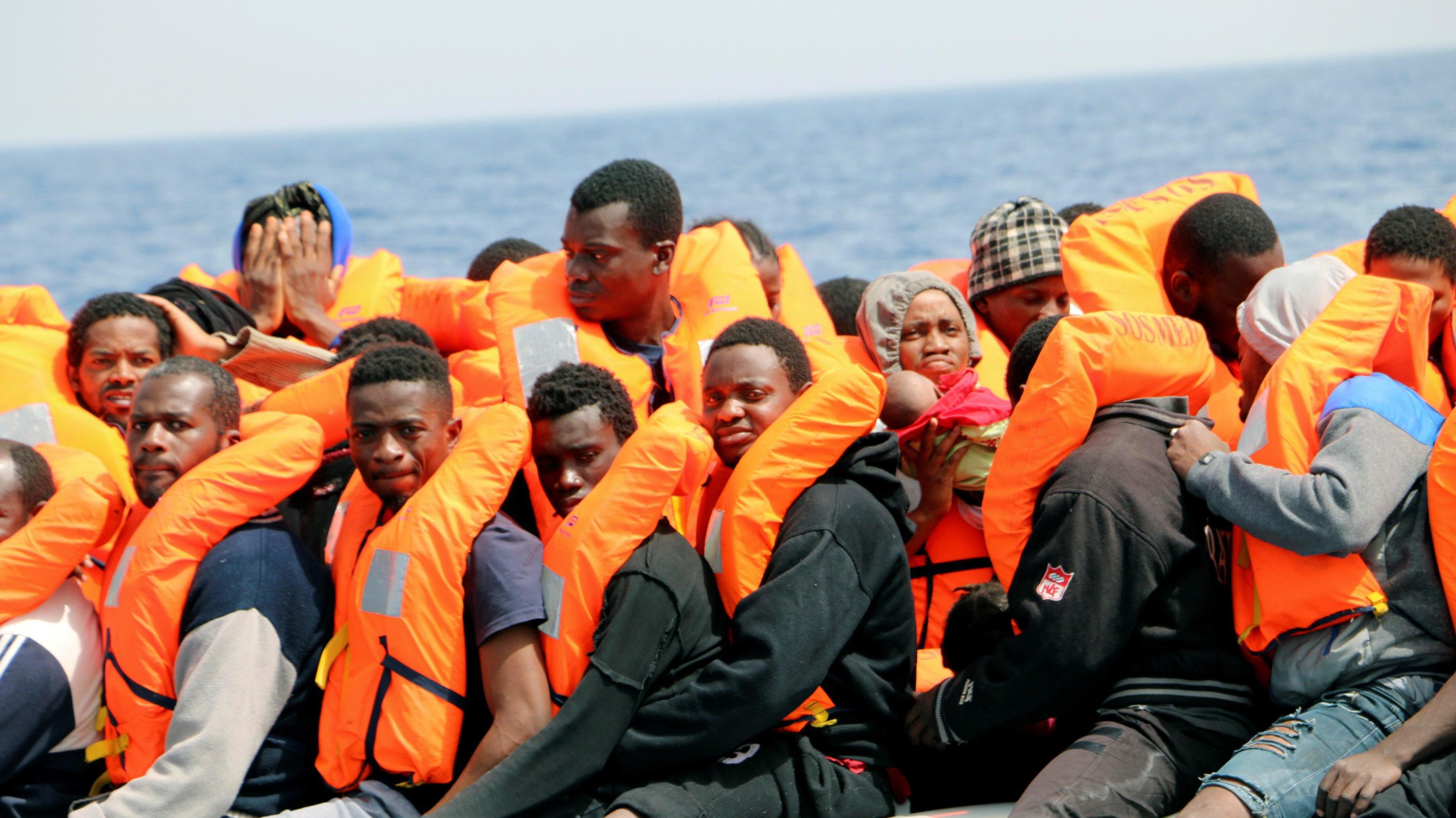 Frontex, -80% arrivi migranti in Italia