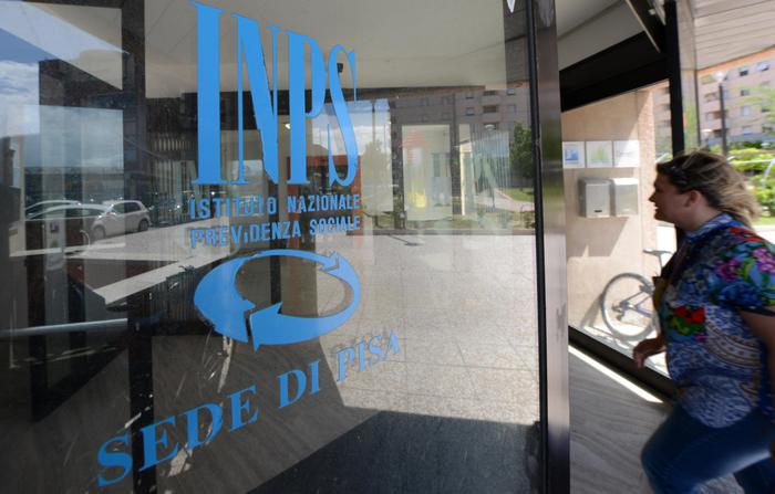 Quota 100 e opzione donna, ecco i requisiti per l'anticipo