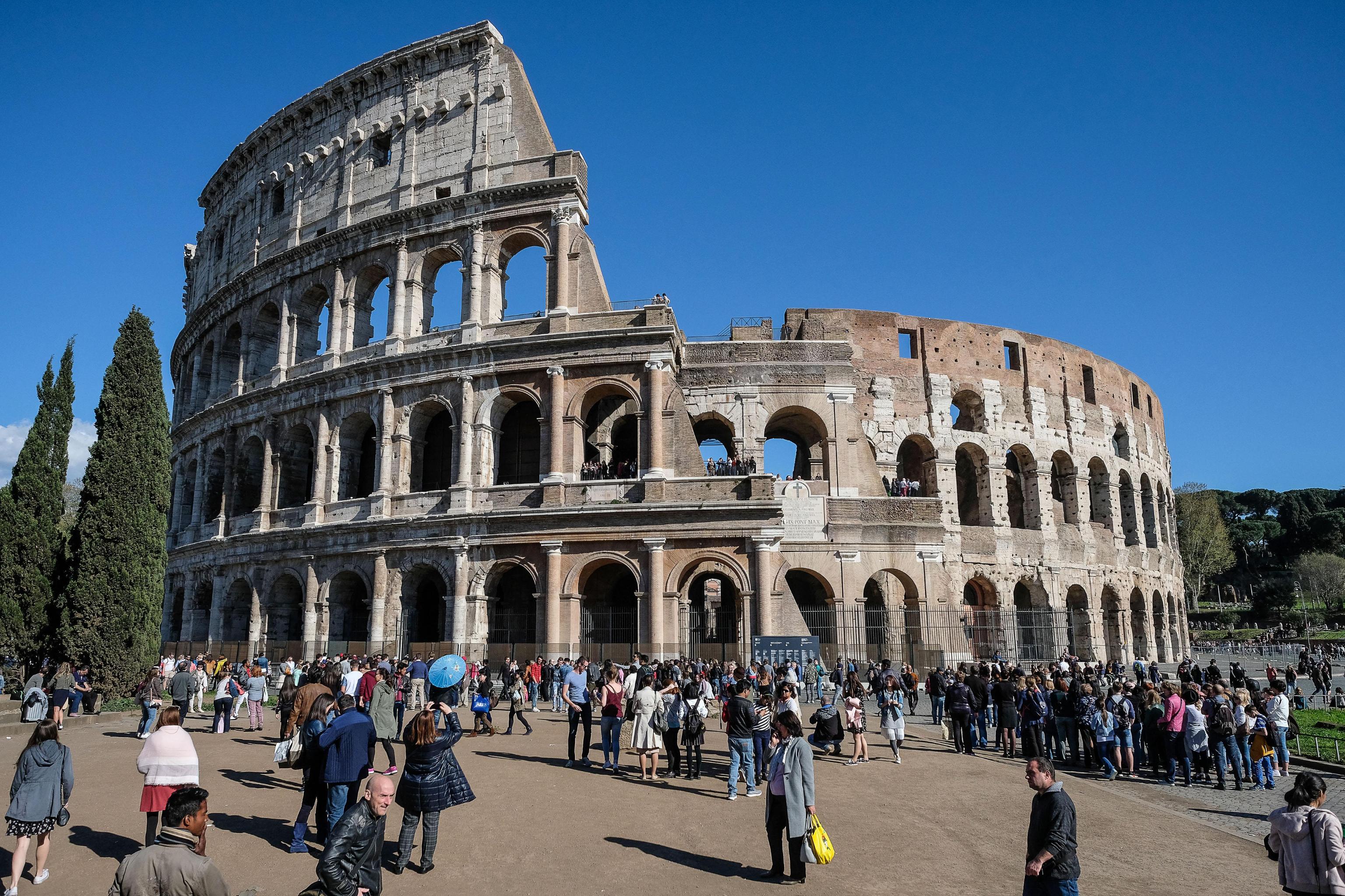 Colosseo: in arrivo restyling aree verdi